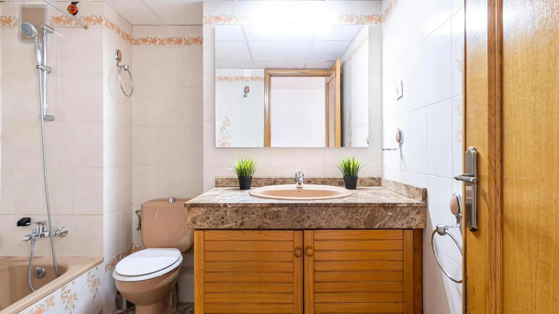 Turistmar - Amplio Apartamento En Salou Con Piscina, A 2 Minutos De La Playa Apartment