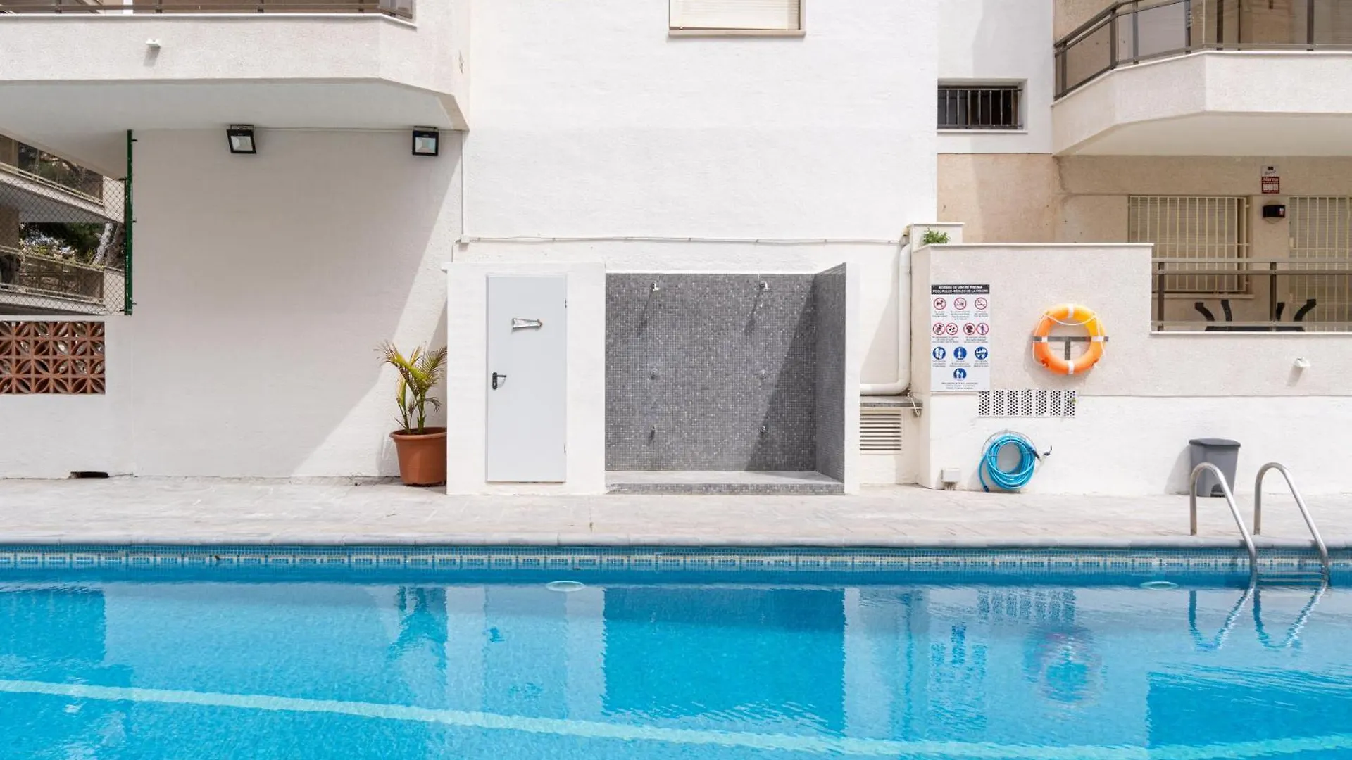 Turistmar - Amplio Apartamento En Salou Con Piscina, A 2 Minutos De La Playa 0*,  Spain