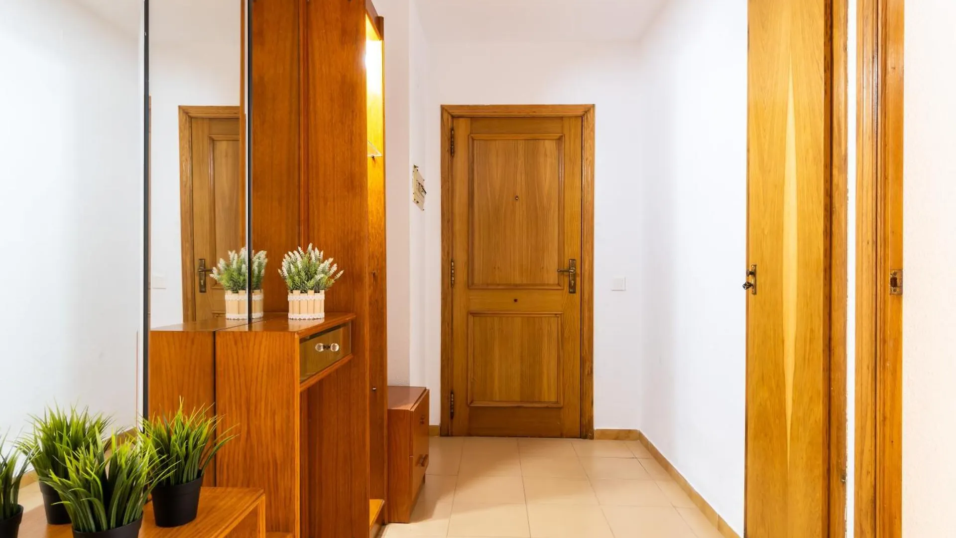 Turistmar - Amplio Apartamento En Salou Con Piscina, A 2 Minutos De La Playa 0*,  Spain
